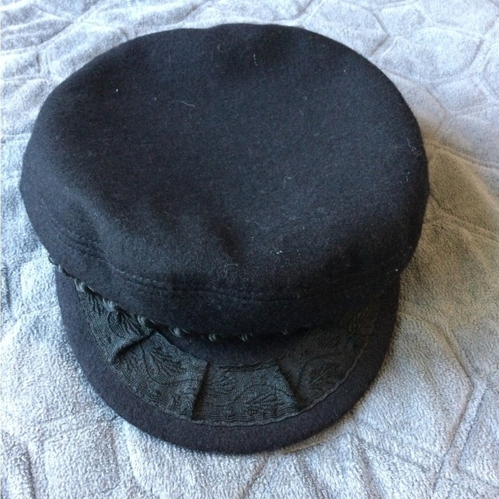 Vintage woolen hat made in Greece